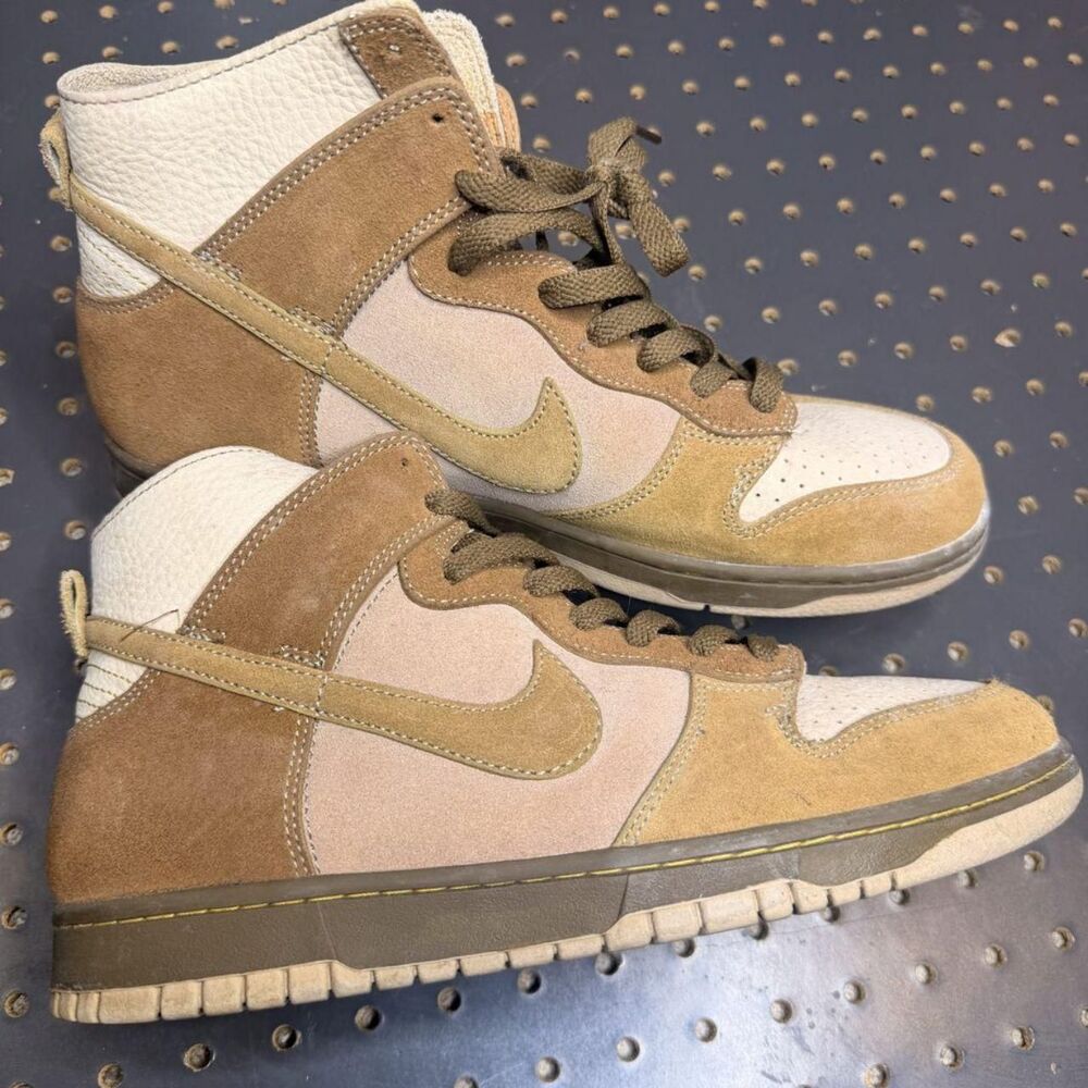 Nike Dunk High Tan Cream Suede Mens 10.5 (SAMPLE SHOE)